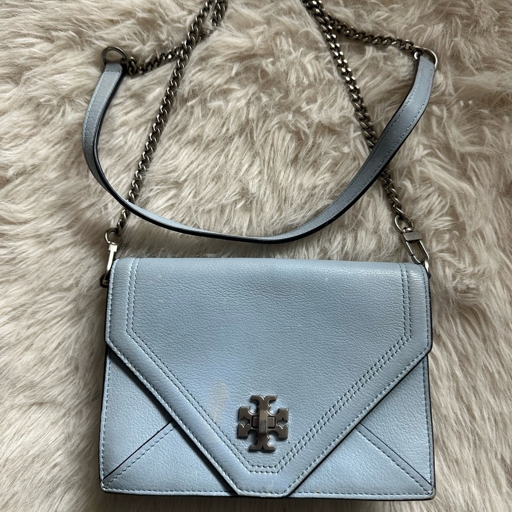Tory Burch Kira Light Cool Blue Leather Crossbody wallet Bag with silver hardwar